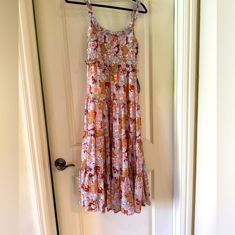Astr floral dress never worn size small